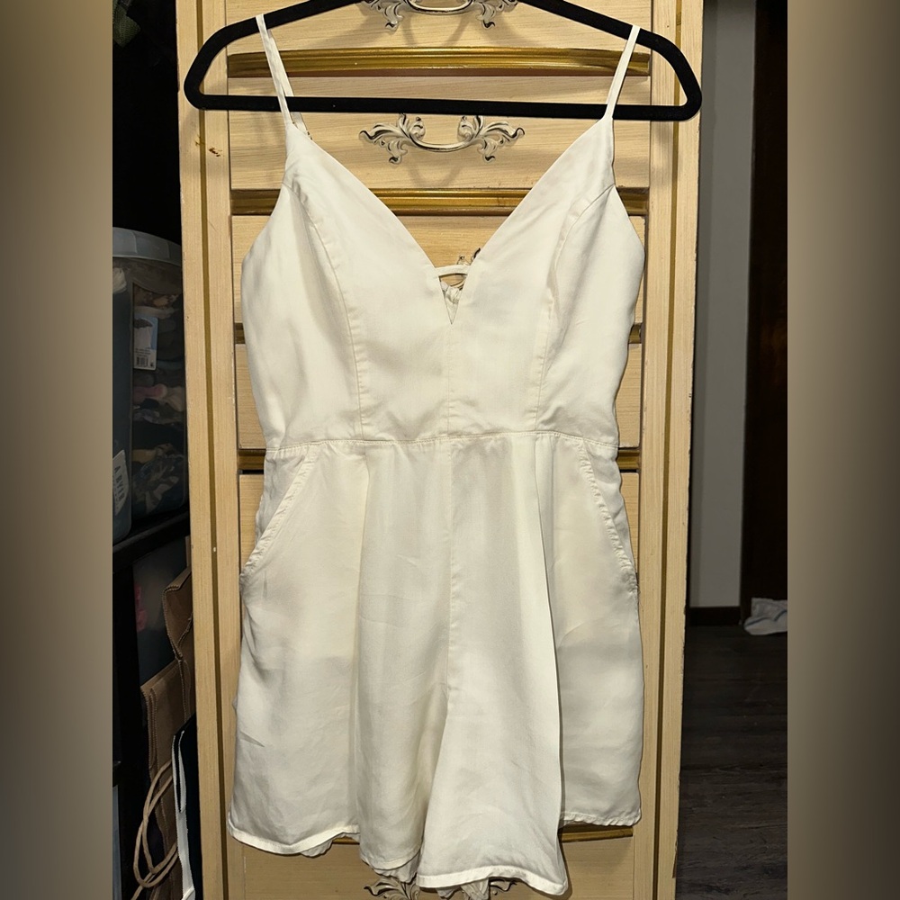 C’est Toi Elegant White Spaghetti Strap Sleeveless Romper Jumpsuit Size Small